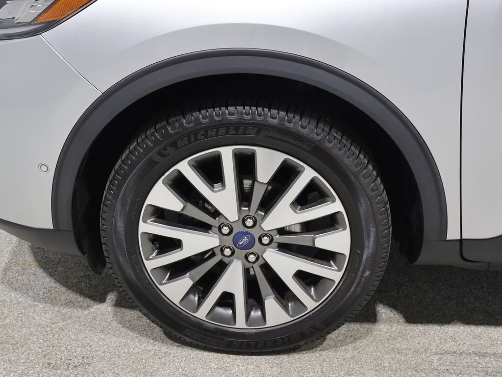 Used 2020 Ford Escape Titanium AWD/4WD image 8