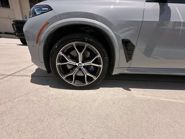 Used 2026 BMW X5 M60i AWD/4WD image 18