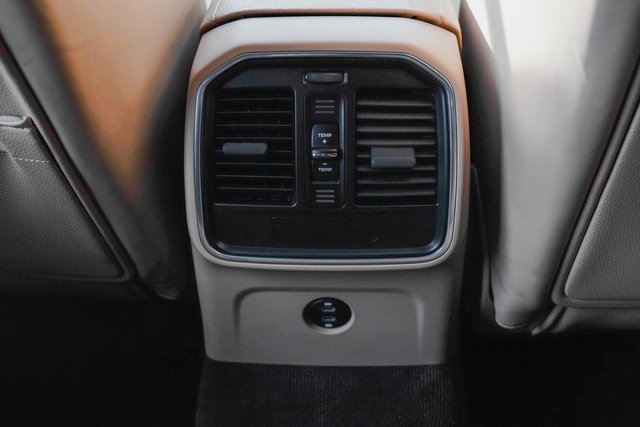 Used 2021 Porsche Macan image 26