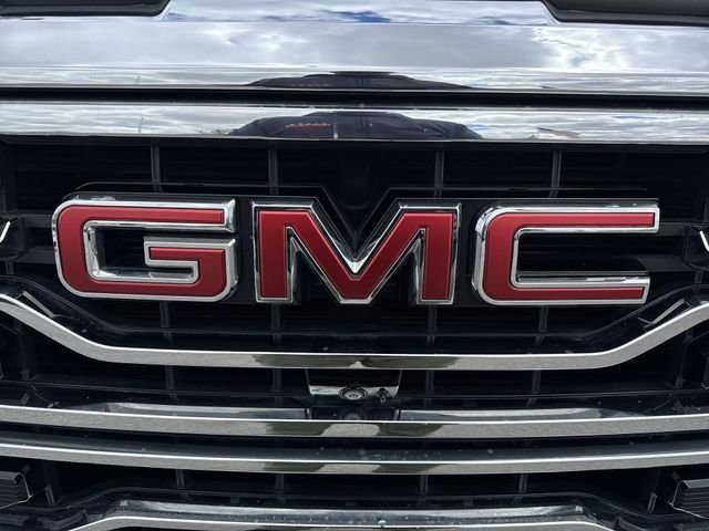 Used 2023 GMC Sierra 1500 SLT w/ SLT Premium Plus Package AWD/4WD image 32
