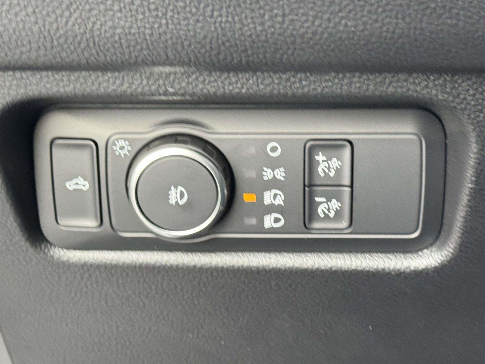 Used 2024 Ford Ranger Lariat w/ FX4 Off-Road Package image 18