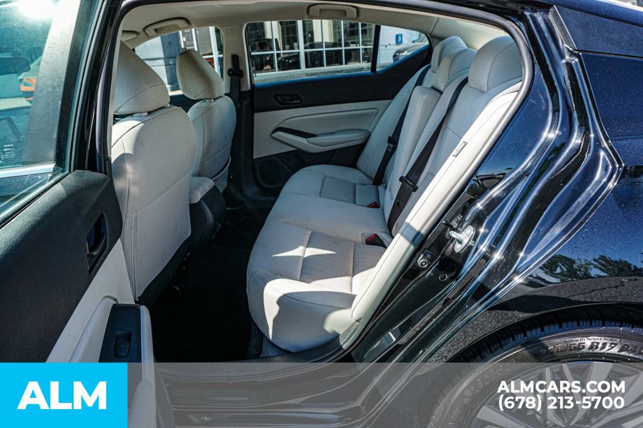 Used 2025 Nissan Altima 2.5 SV FWD image 20