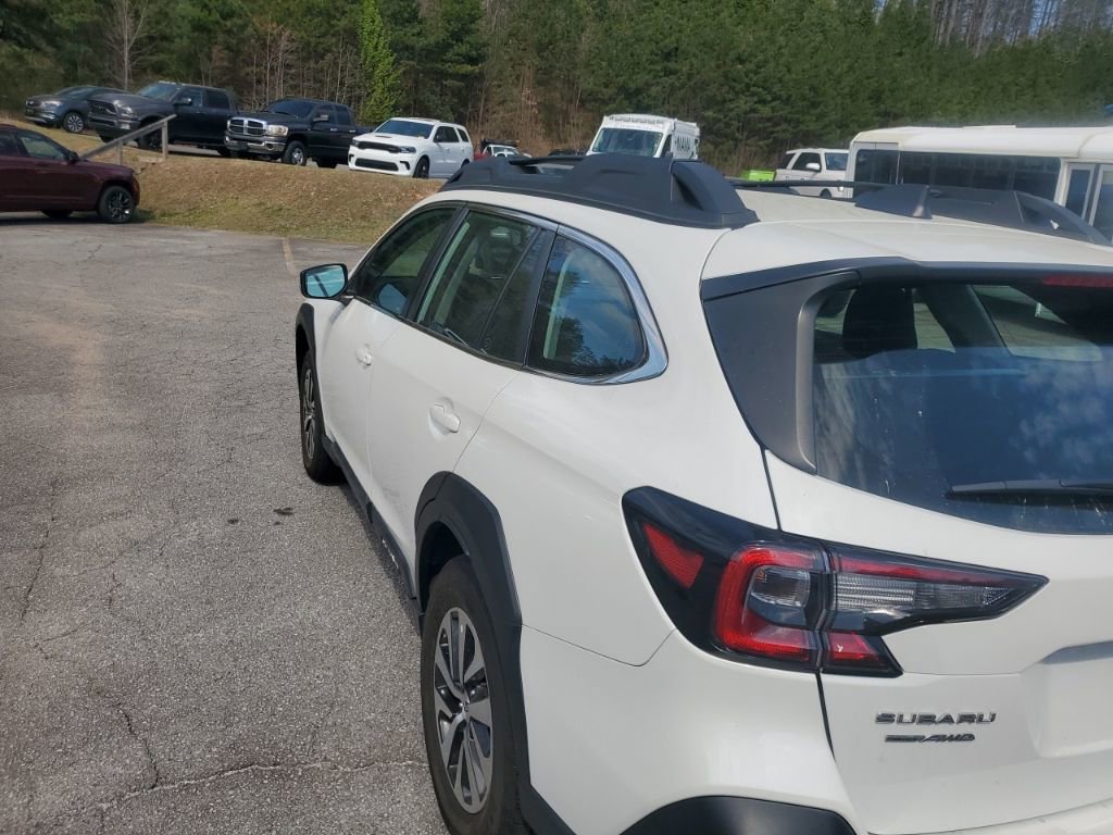 Used 2023 Subaru Outback 2.5i image 8