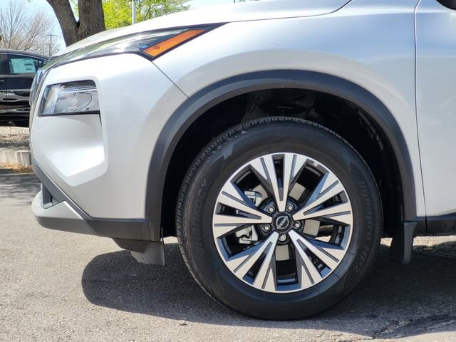 Certified 2023 Nissan Rogue SV image 6