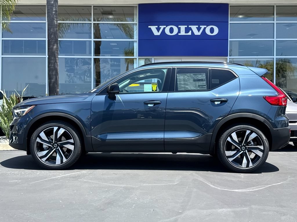 New 2026 Volvo XC40 B5 Ultra w/ Protection Package Premier AWD/4WD image 2