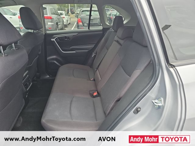 Used 2022 Toyota RAV4 LE AWD/4WD image 11