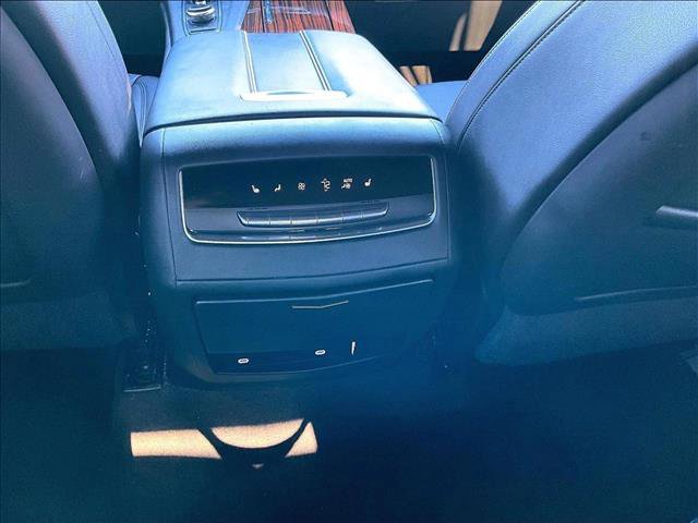 Used 2022 Cadillac Escalade Luxury image 25