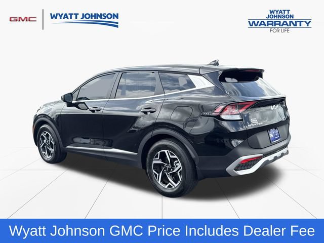 Used 2023 Kia Sportage LX FWD image 3