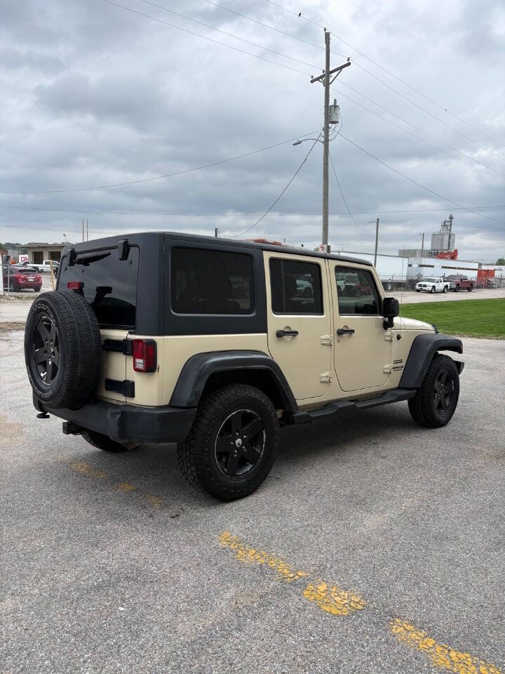 Used 2012 Jeep Wrangler Unlimited Sport AWD/4WD image 4