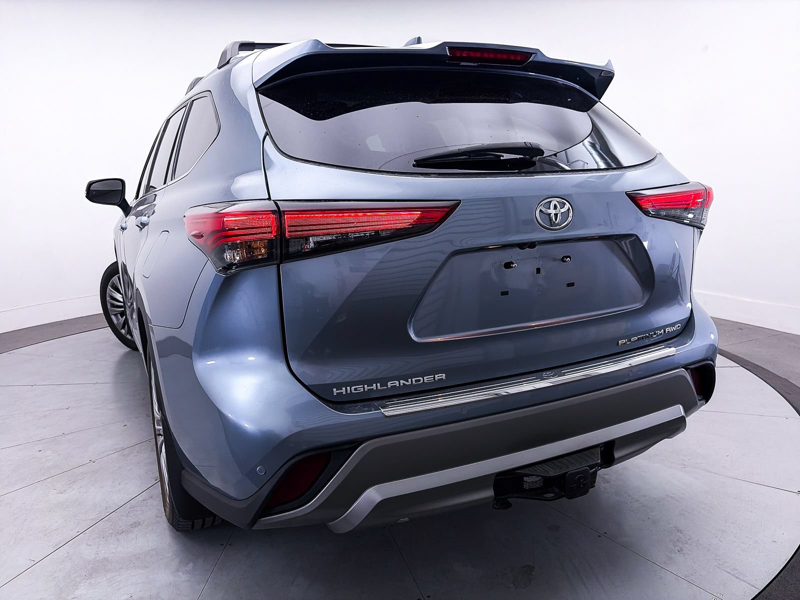 Used 2021 Toyota Highlander Platinum AWD/4WD image 12