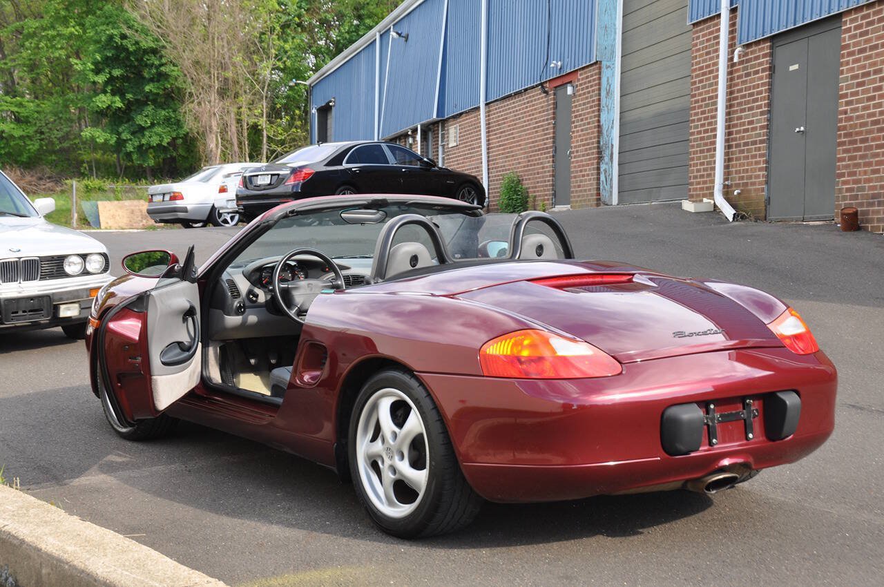 Used 1997 Porsche Boxster RWD image 38