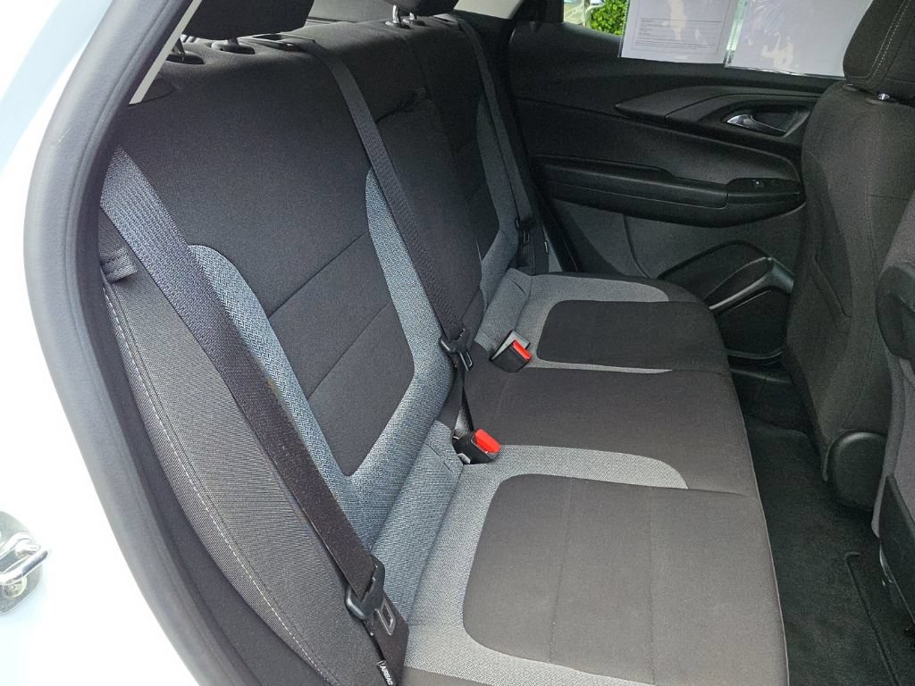 Certified 2024 Chevrolet TrailBlazer LT w/ Convenience Package FWD image 31