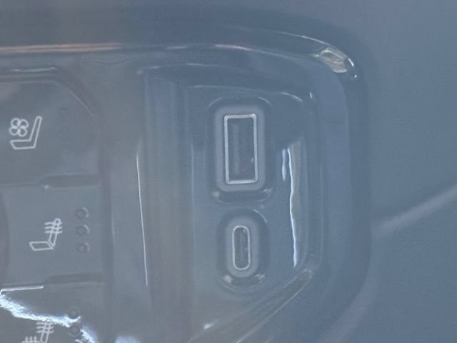 Used 2023 GMC Sierra 1500 SLT RWD image 7
