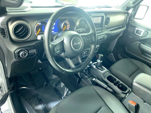 Used 2021 Jeep Gladiator Willys image 23