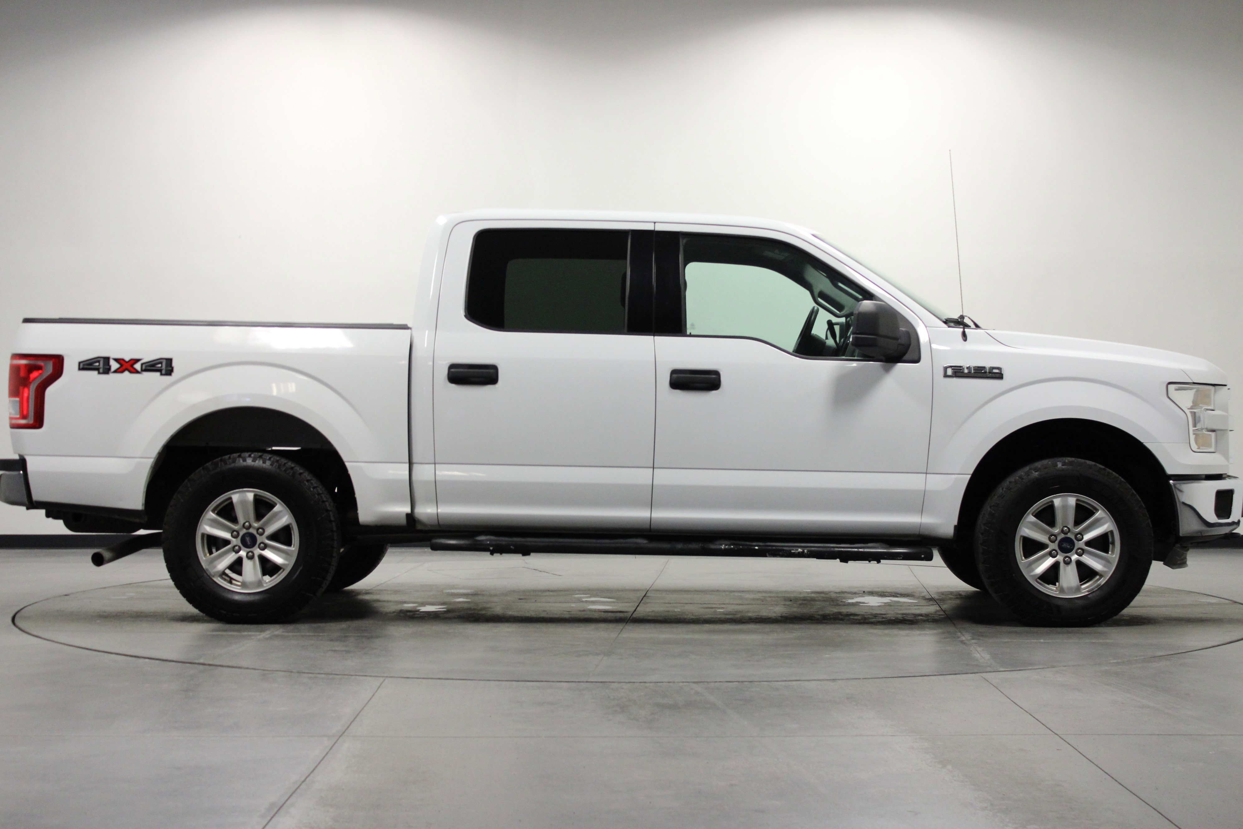 Used 2015 Ford F150 XLT AWD/4WD image 3