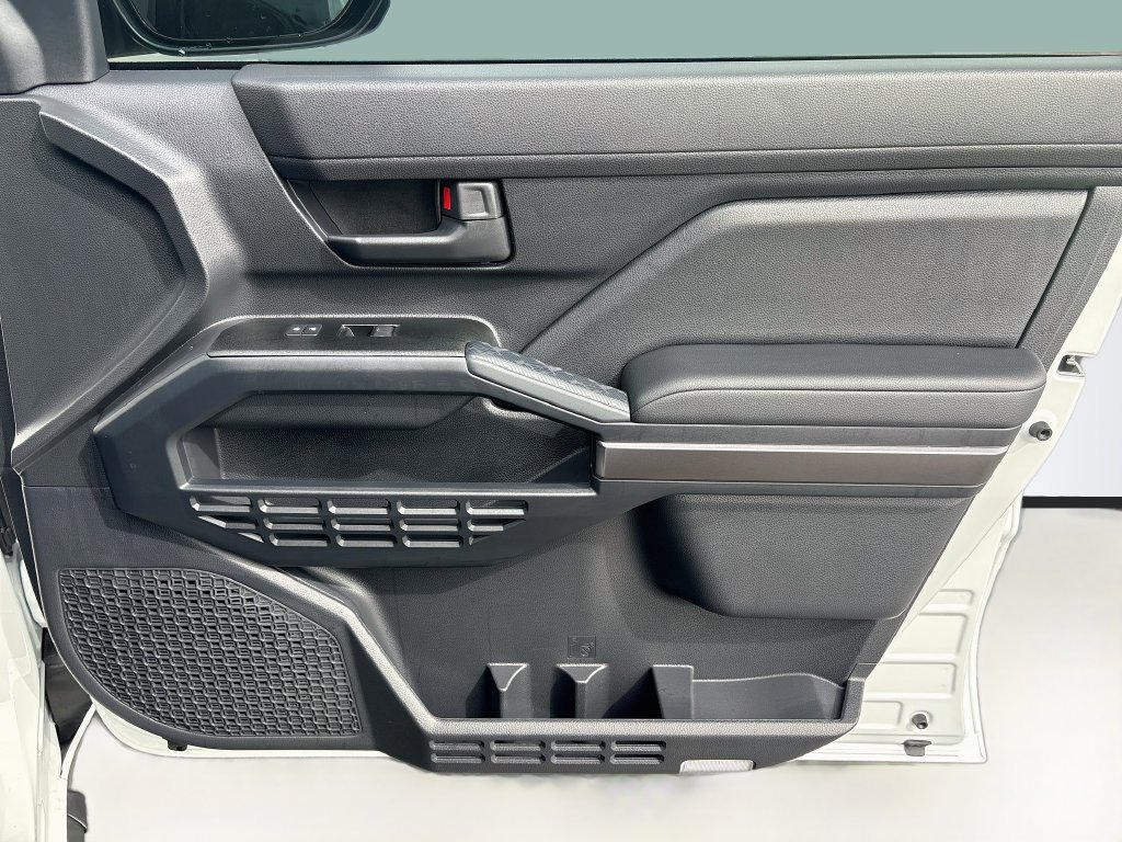 New 2026 Toyota 4Runner SR5 AWD/4WD image 24