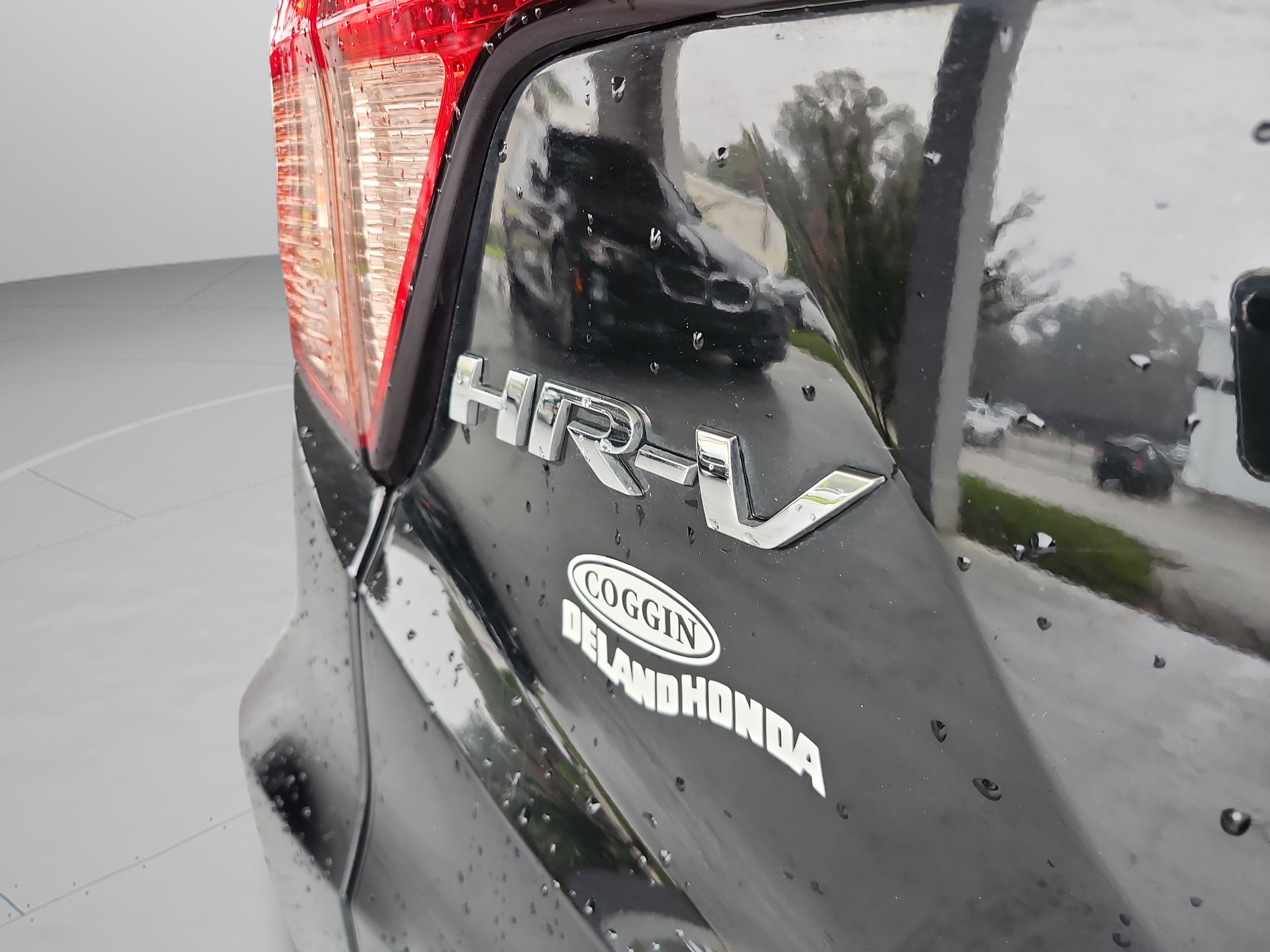 Used 2017 Honda HR-V EX-L image 24