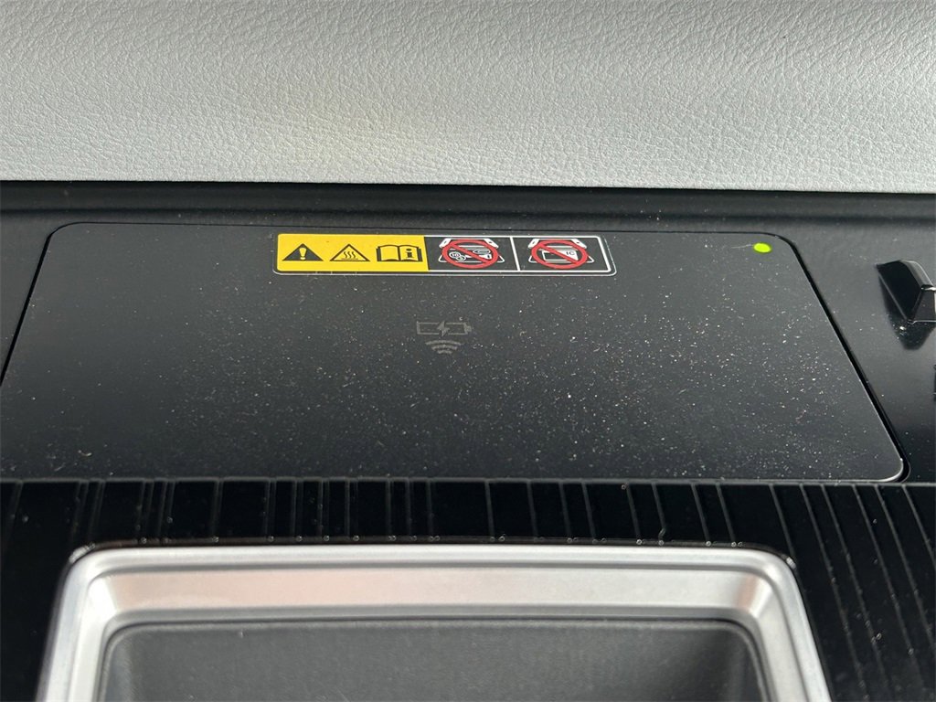 Used 2025 Toyota Sienna XSE image 35