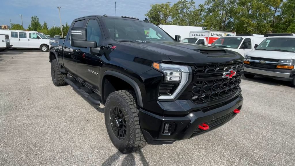 New 2026 Chevrolet Silverado 2500 ZR2 AWD/4WD image 4