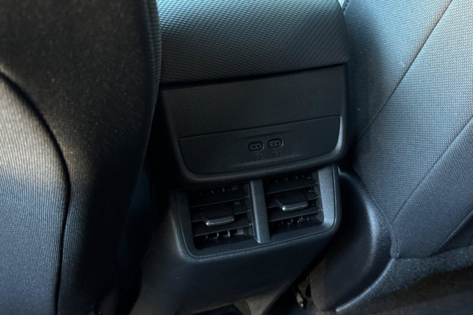 New 2026 Chevrolet Equinox LT w/ Midnight Edition FWD image 16