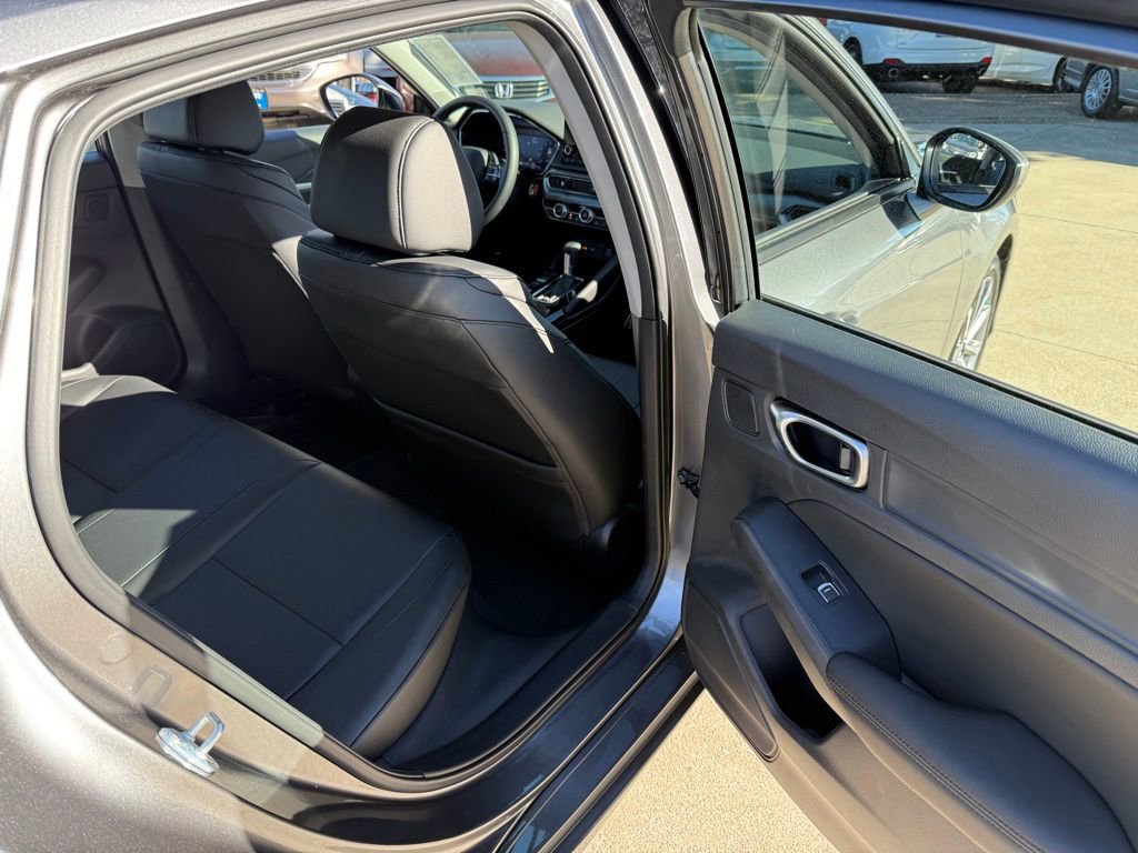 Certified 2025 Acura Integra Base image 20