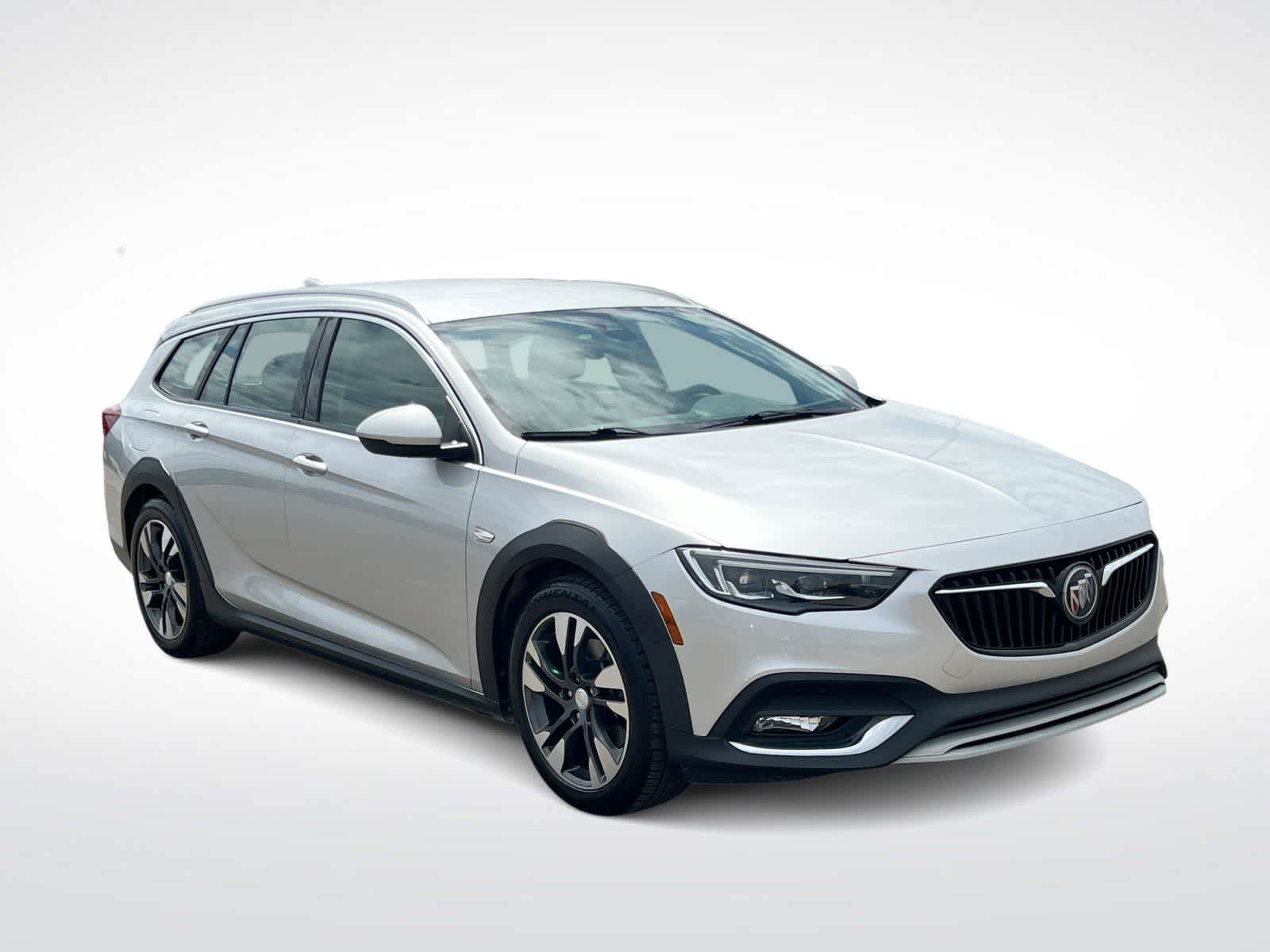 Used 2018 Buick Regal Essence w/ Driver Confidence Package #1 AWD/4WD image 2