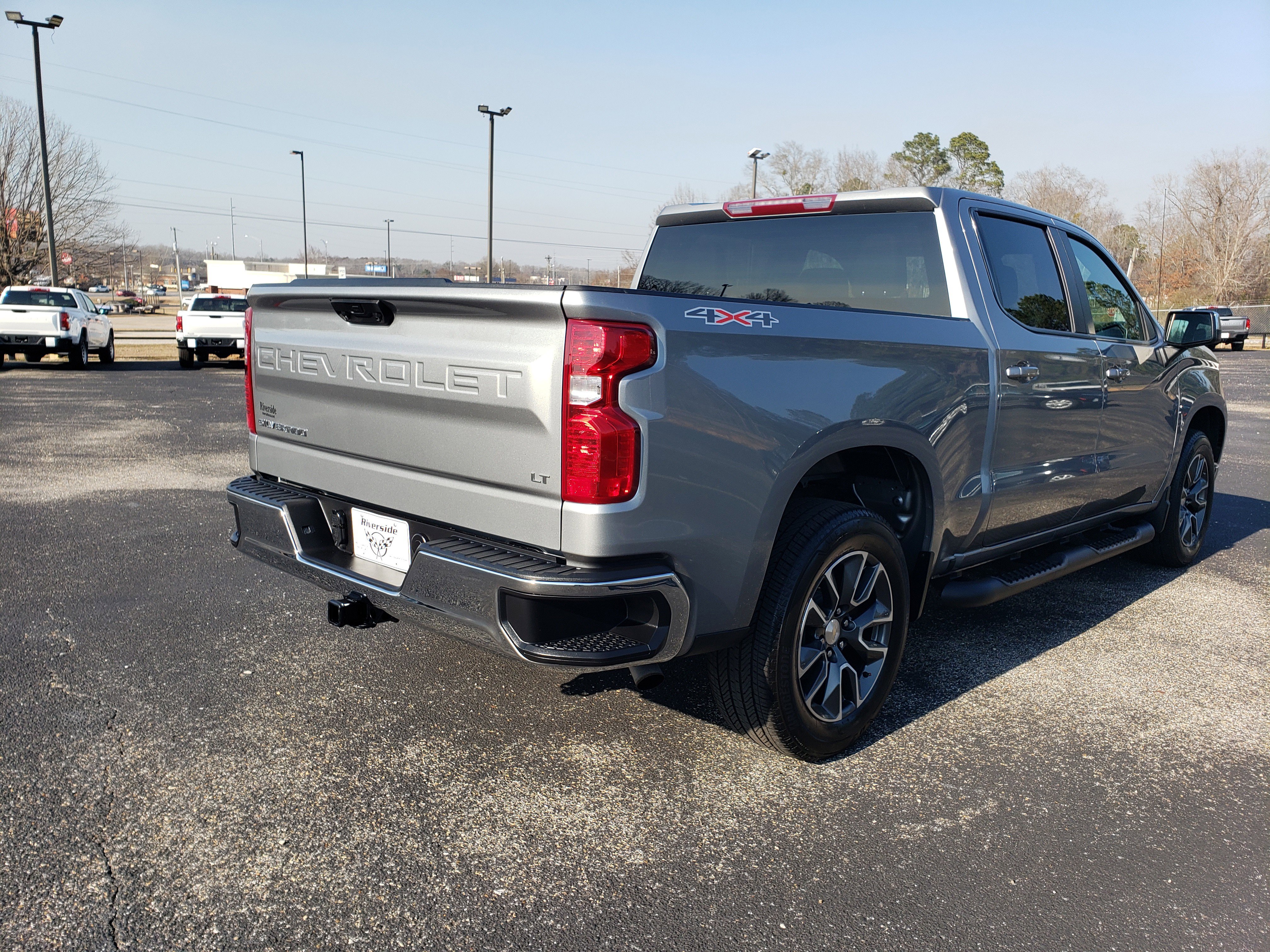 Used 2023 Chevrolet Silverado 1500 LT image 3