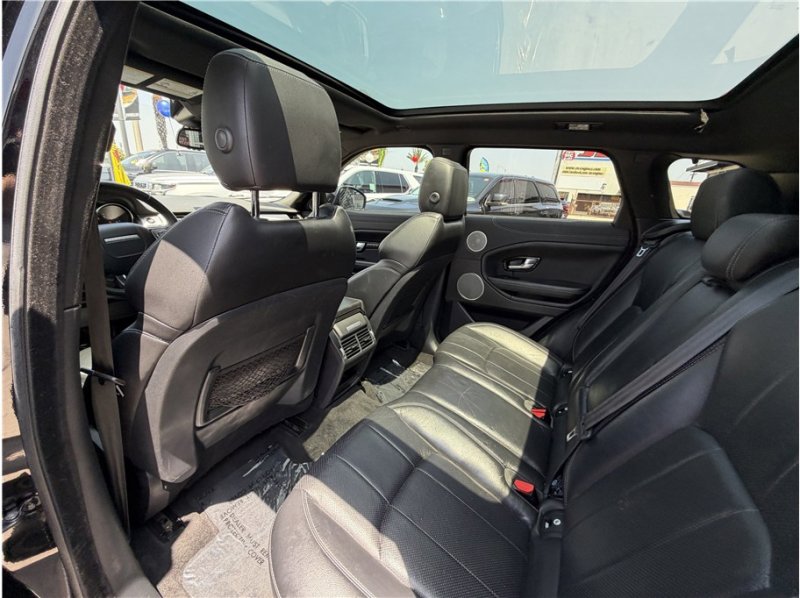 Used 2018 Land Rover Range Rover Evoque SE AWD/4WD image 21