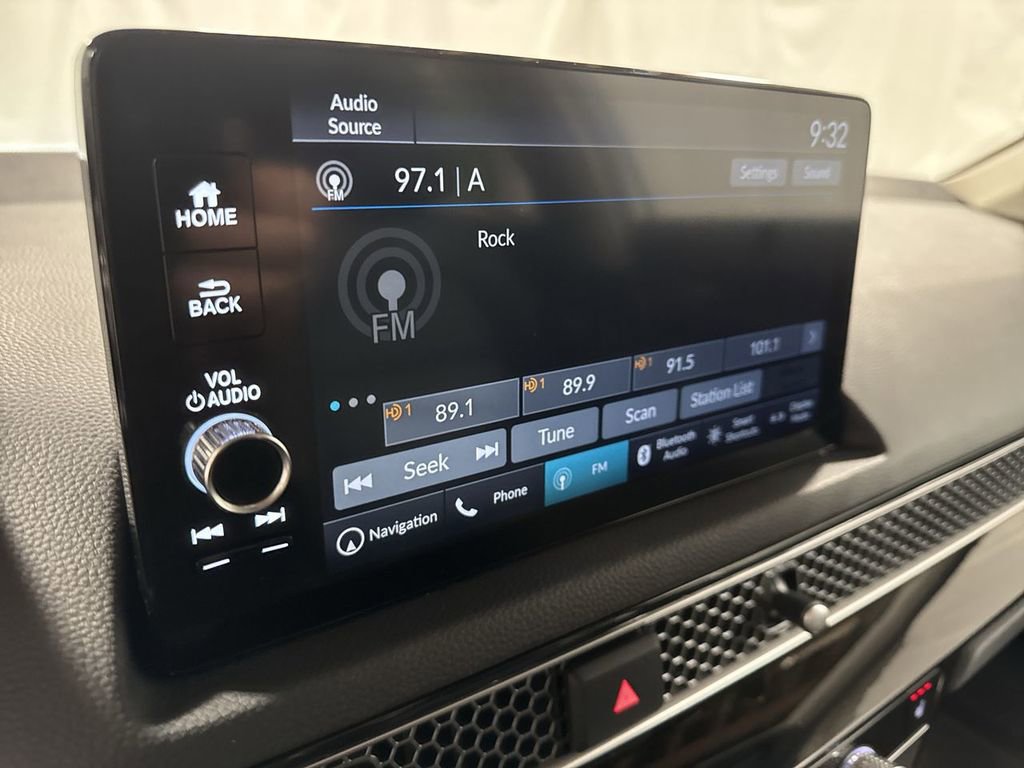 Used 2023 Honda Civic Touring image 25