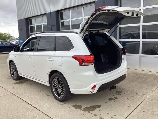 Used 2021 Mitsubishi Outlander LE AWD/4WD image 13