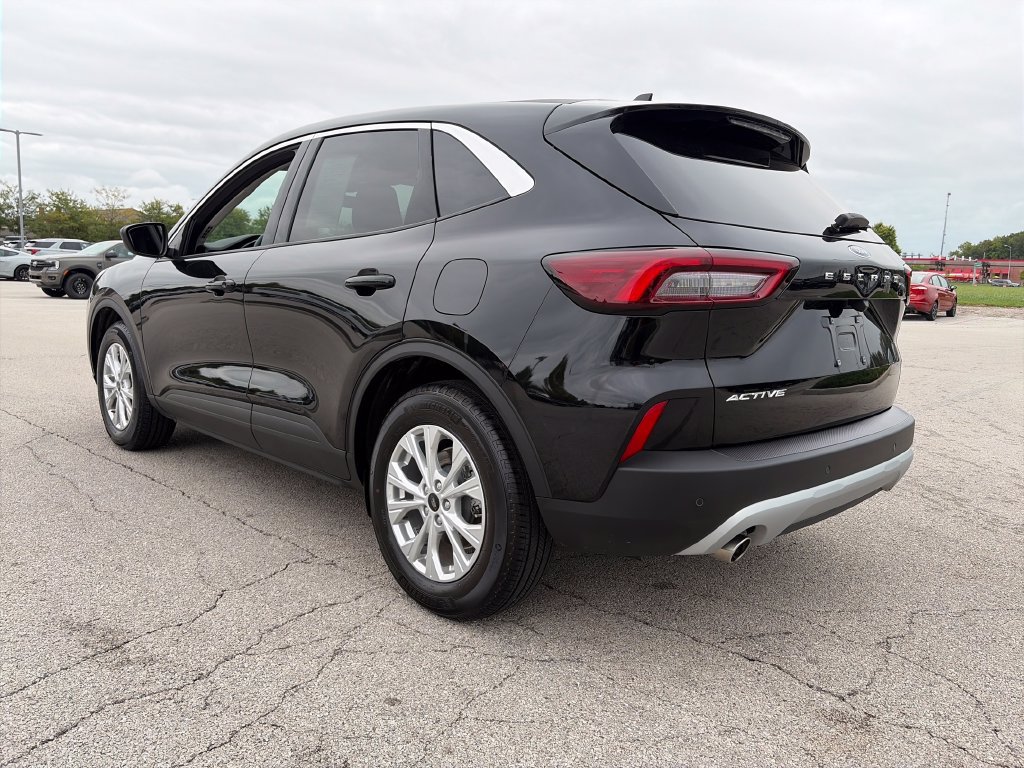 Used 2024 Ford Escape Active w/ Tech Pack #1 FWD image 5