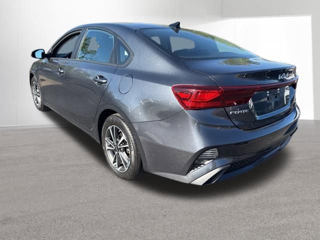 Used 2023 Kia Forte LXS w/ LXS Technology Package image 3