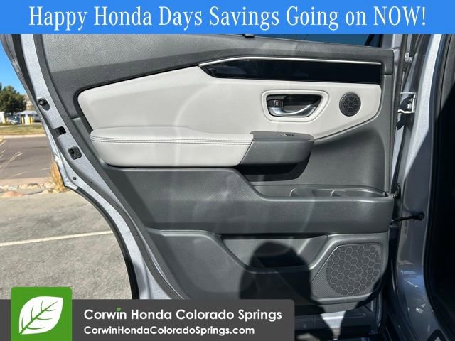 New 2025 Honda Pilot Touring image 24