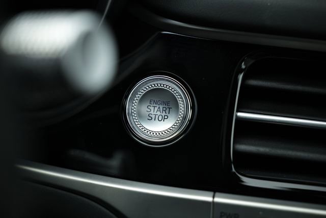 Used 2025 Genesis G70 3.3T Advanced w/ Sport Prestige Package image 34