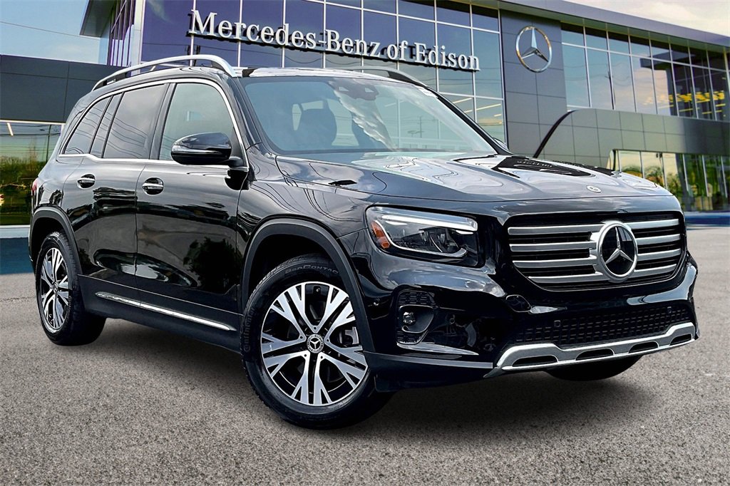 Certified 2024 Mercedes-Benz GLB 250 4MATIC image 1