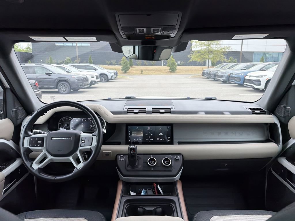 Used 2022 Land Rover Defender 110 X-Dynamic SE image 17