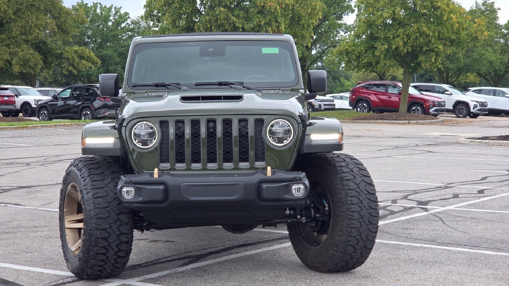 Used 2022 Jeep Wrangler Unlimited Rubicon w/ Trailer Tow Package AWD/4WD image 3
