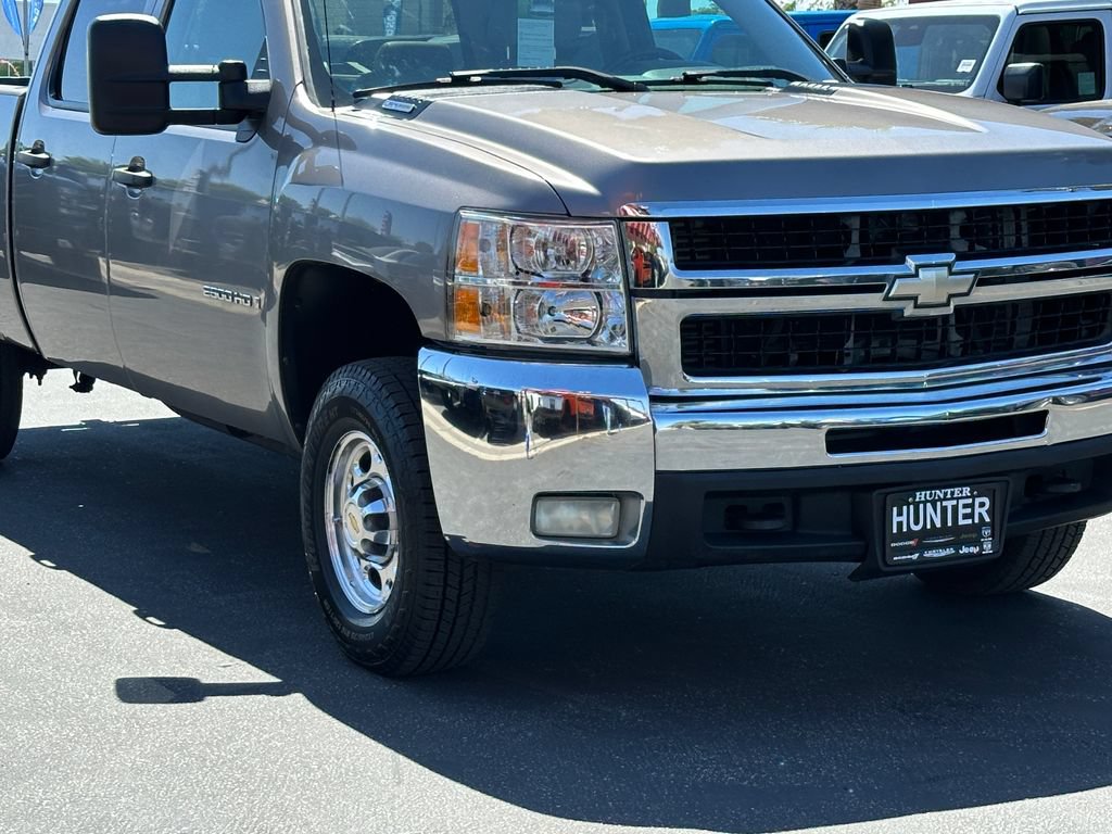Used 2008 Chevrolet Silverado 2500 LT w/ 1LT Convenience Package AWD/4WD image 11