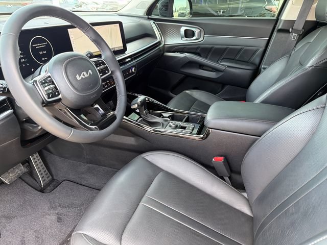 Certified 2025 Kia Sorento SX FWD image 19