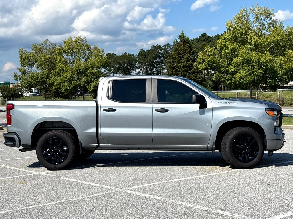 Used 2025 Chevrolet Silverado 1500 Custom image 23