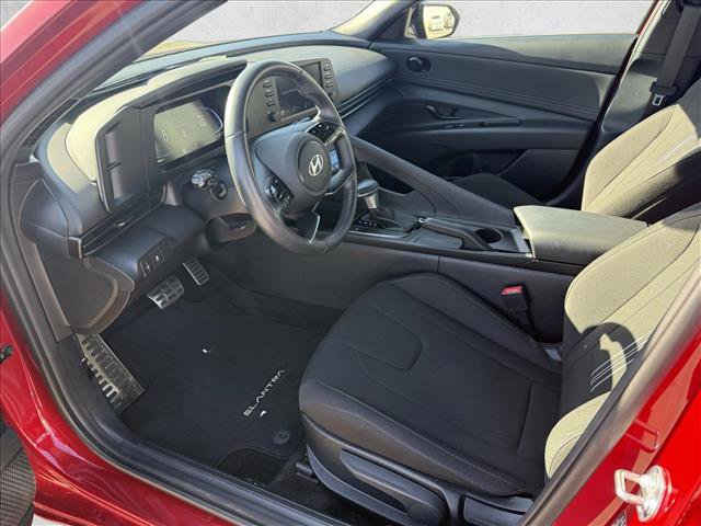 Certified 2025 Hyundai Elantra Sport w/ Cargo Package image 9