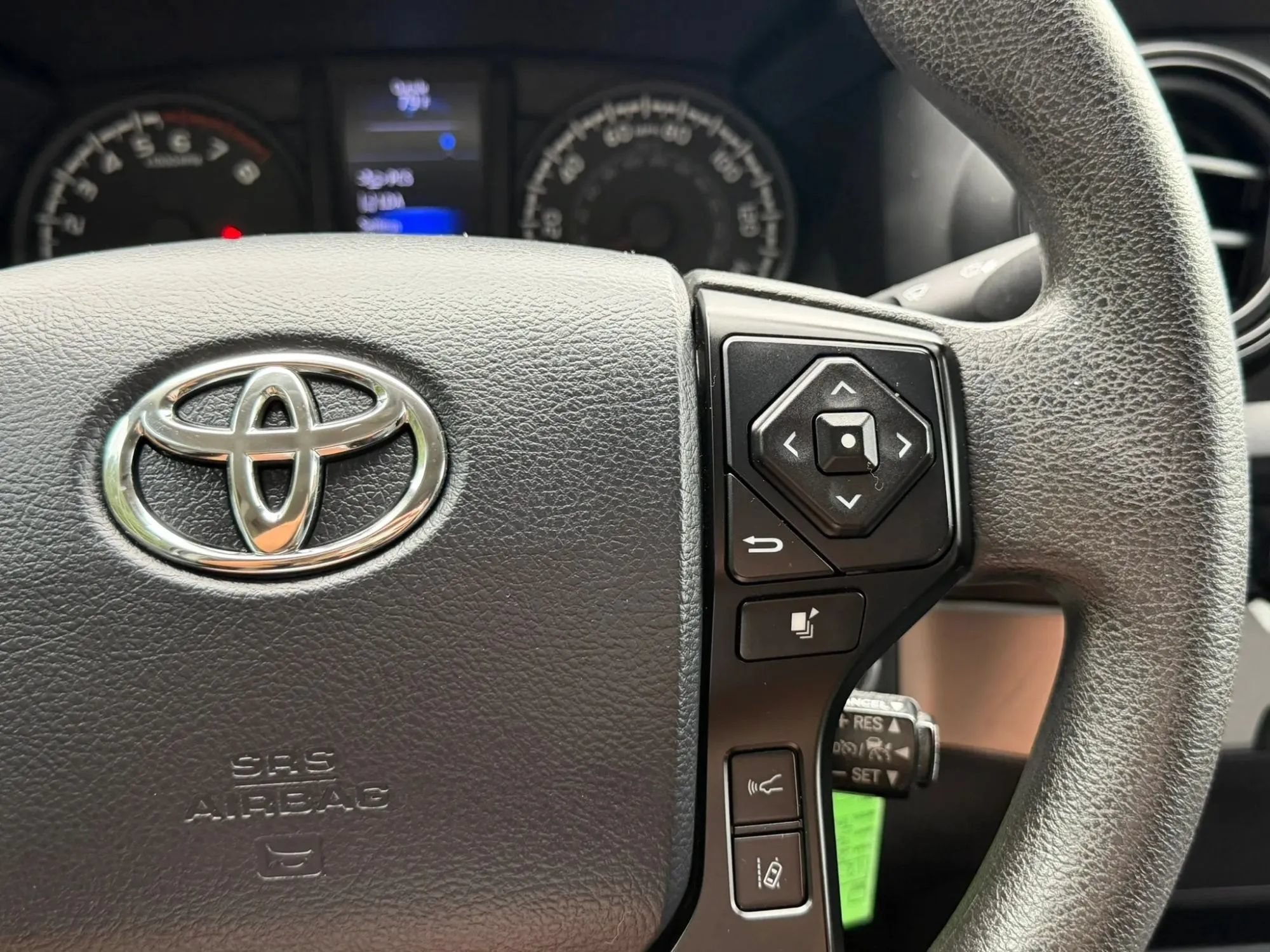 Used 2018 Toyota Tacoma SR w/ SR Convenience Package RWD image 27