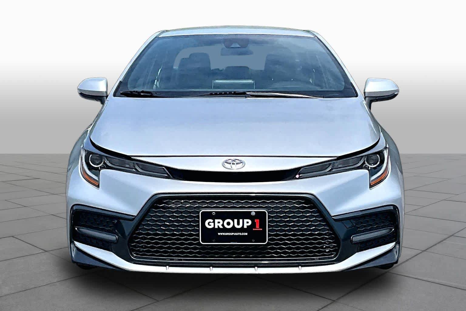 Used 2021 Toyota Corolla SE w/ Carpet Mat Package (TMS) FWD image 4