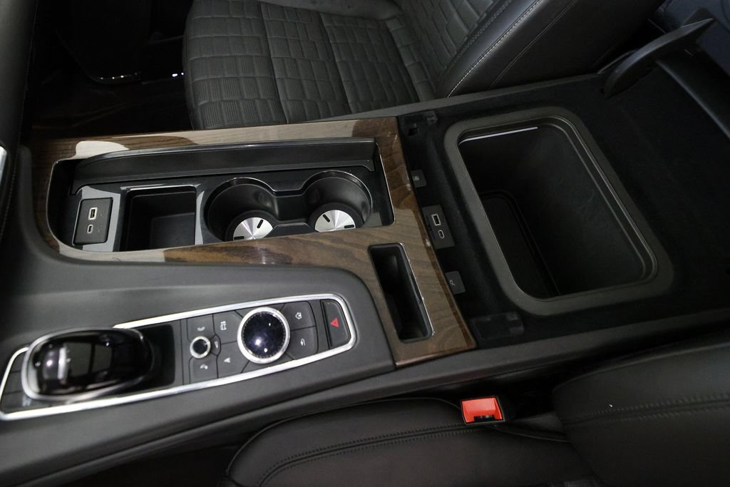 Used 2021 Cadillac Escalade ESV Sport Platinum w/ LPO, ONYX Package AWD/4WD image 36