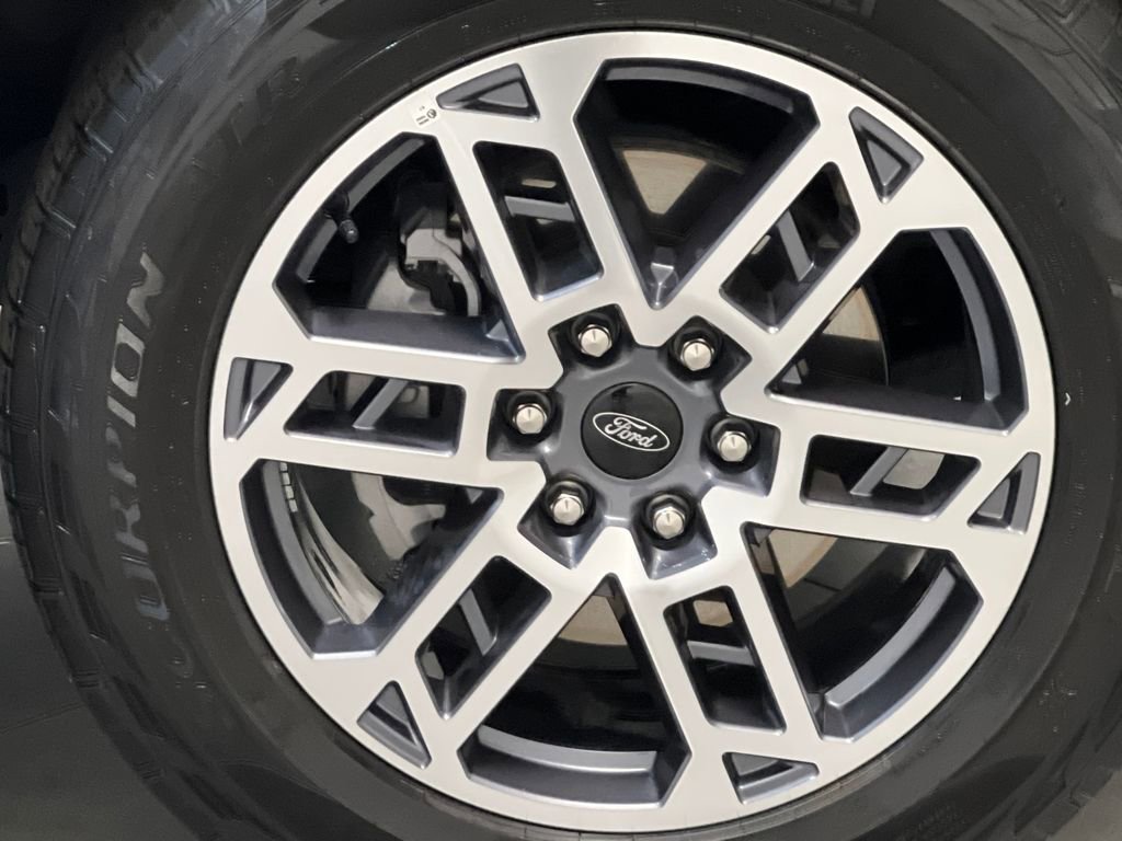 Used 2025 Ford Expedition Active image 73