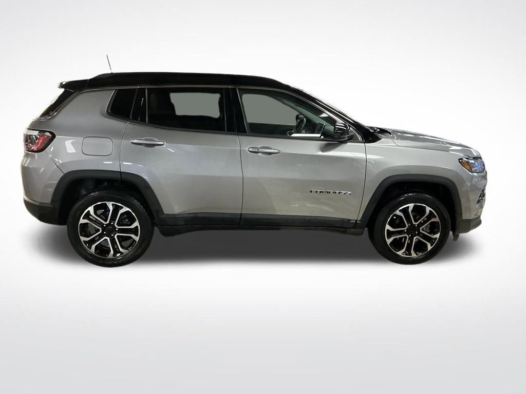 Certified 2022 Jeep Compass Limited AWD/4WD image 7