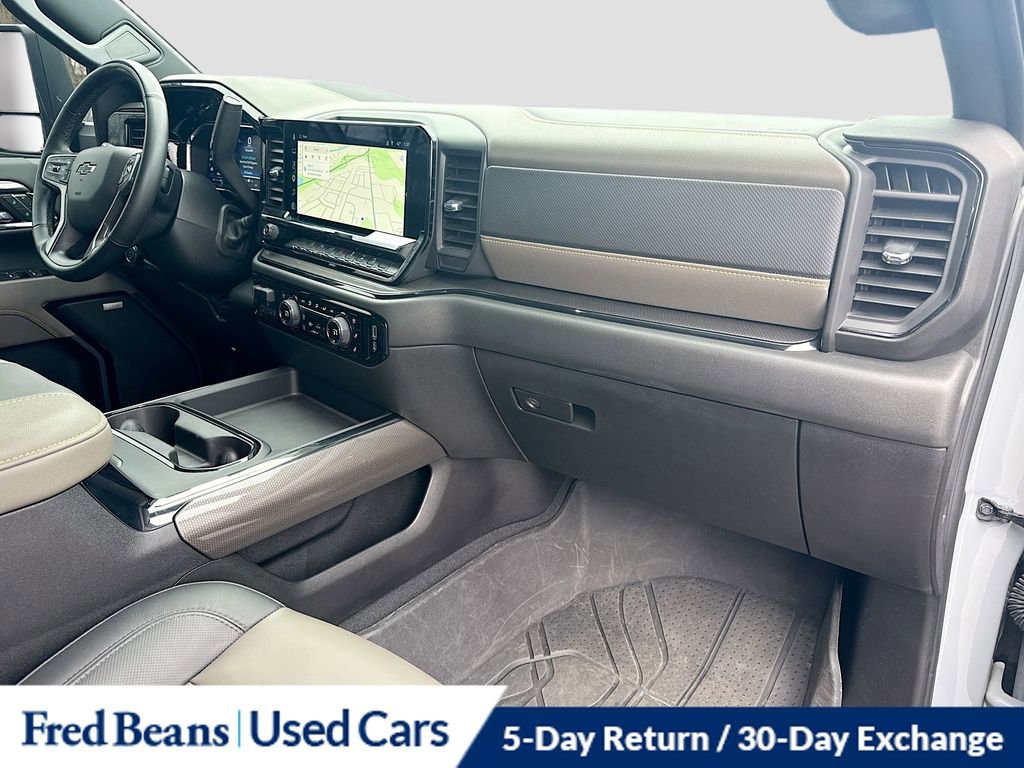 Used 2024 Chevrolet Silverado 2500 ZR2 w/ Technology Package image 33