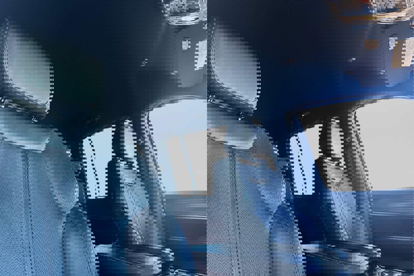 Used 2023 Jeep Wagoneer L Series III w/ Preferred Equipment Group image 19