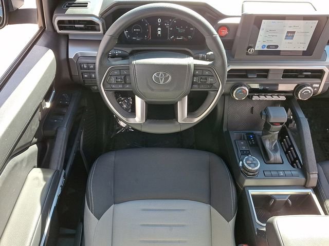 Used 2025 Toyota Tacoma TRD Off-Road image 15