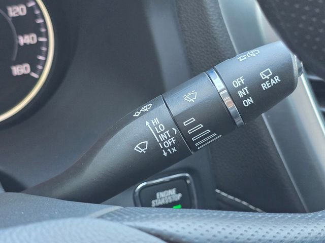 Certified 2023 GMC Acadia SLE image 36